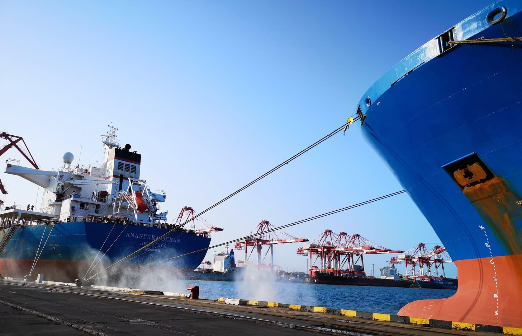 Introduction to Container Shipping Freight Structure and Surcharges